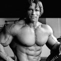 Képzési bicepsz Arnold