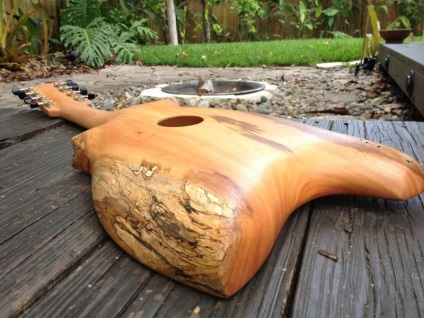 Ukulele - ekogitara Tahitin, mozgochiny (ukulele) Ukulele - ekogitara Tahitin, mozgochiny