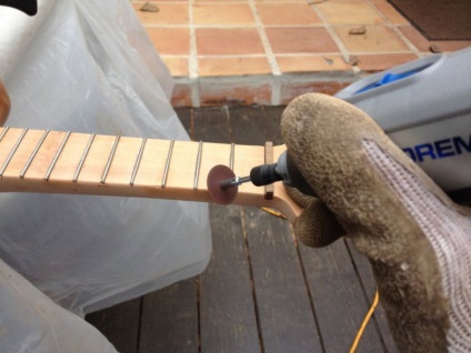 Ukulele - ekogitara Tahitin, mozgochiny (ukulele) Ukulele - ekogitara Tahitin, mozgochiny