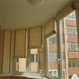 Kiválasztása függönyök az erkélyen ötlet fényképpel (függönyök az erkélyen fotó) Kiválasztása függöny az erkélyre ötletek fotók