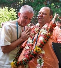 Vyaasa-puja Gurudev in Mayapura (Chaitanya Chandra Charan Prabhut) Vyasa Puja Gurudeva Mayapurban