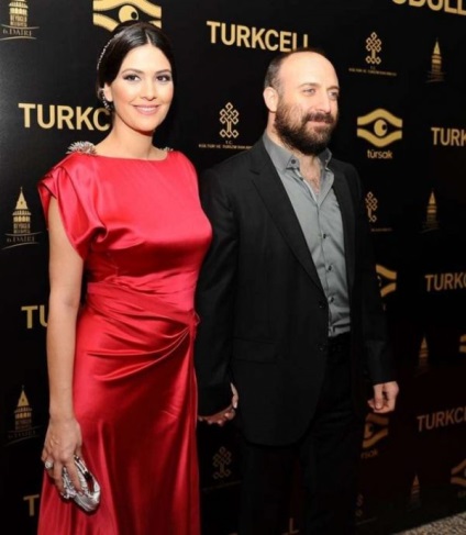 Halit Ergenç és Bergüzar Korel nemesített (Korel) Halit Ergenç és Bergüzar Korel válás