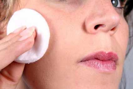 Jellemzői a krém hidrokinon (hidrokinon pigment foltok) Jellemzői a krém hidrokinon