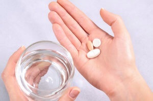 Krónikus atrophiás pharyngitis tünetek, komplikációk és kezelési módszerek (oka a krónikus atrófiás pharyngitis) Krónikus atrophiás pharyngitis tünetek, komplikációk és kezelési módszerek