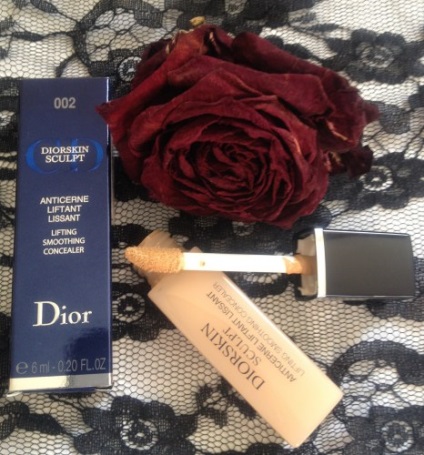 Deuce Dior - rejtegető és alapja diorskin farag vélemények