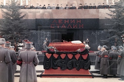 Sztálin eltávolítjuk a mauzóleum