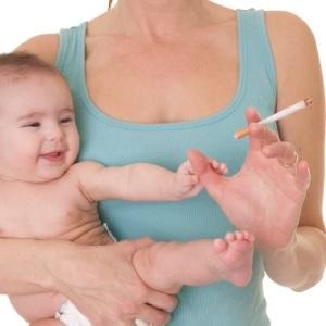 Dohányozhatok a szoptatós anya és hogyan lehet csökkenteni a kárt a gyermek