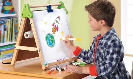 Az előnyök a gyermekek festőállvány festés