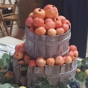 Rendeljen egy kis esküvői torták szállítási Moszkva (torta torta kiderült) Rendeljen egy kis esküvői torták szállítás Moscow