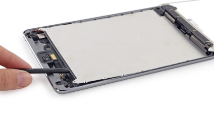 Az akkumulátor cseréje a iPad Mini 3