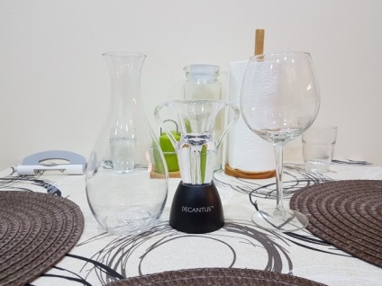 Aerator vörösbor (egy pohár vodkát hiányozni) Aerator a vörösbor