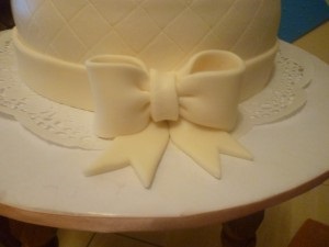 Bow masztix az esküvői torta