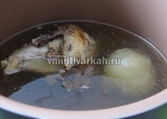 Leves csirke egy finom recept a borscs multivarka baromfi, készen multivarka