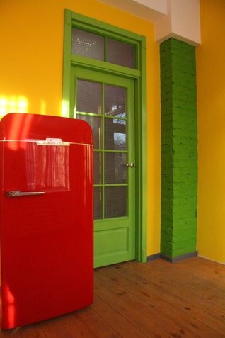 Az ajtók és padlók kombinációja színek és árnyalatok, hogyan kell kiválasztani a legmegfelelőbb kombinációt