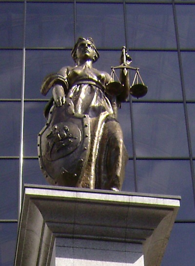 Themis nélkül öntettel (Budapest) Themis nélkül öntettel