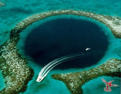 Blue Hole elképesztően gyönyörű és halálos! A hírnök (Big Blue Holes) Blue Hole elképesztően gyönyörű és halálos! szemle