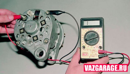 Hogyan változtassuk meg a kefe a generátor saját kezűleg (kefék) Hogyan változtassuk meg a kefe a generátor saját kezűleg