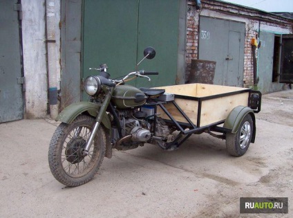 Hogyan készítsünk egy tricikli Ural testtel