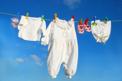 Hogyan mossa gyermek újszülöttek számára a mosógépben