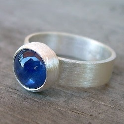Kyanite ingatlan kő (Stone) Kyanite kő tulajdonságai