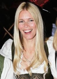 Claudia Schiffer smink nélkül (Schiffer) Claudia Schiffer smink nélkül