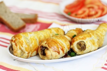 Csirkecomb leveles tészta - „kabát” (puff) Csirkecomb leveles tészta - „kabátot”