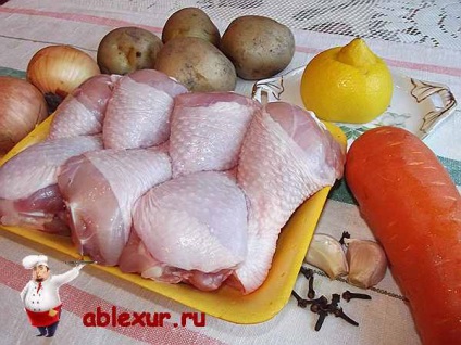 Csirkecomb a sütőben van a gyors és egyszerű recept egy fotó