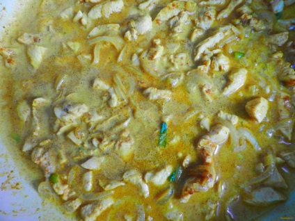 curry csirke tejszínes recept egy fotó