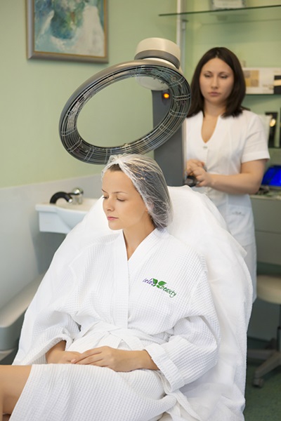 hajhullás kezelés nőknek - haj kezelésére klinika telo s szépséget