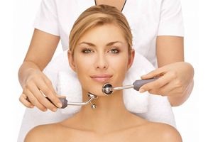 A mechanikai tisztítás az arc előnyeit és hátrányait az eljárás