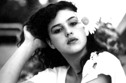 Monika Beluchchi - fényes virág az olasz mozi, életrajz, alak, karrier, stílus, fotó