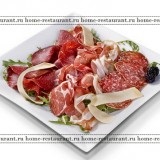 Feldarabolt hús az ünnepi asztalra tervezési ötletek fotókkal