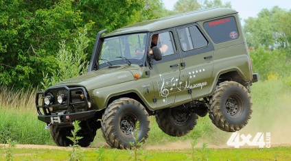 Építőipari harci „Oise” egy speciális változata UAZ Hunter (UAZ) Építőipari harci „Oise” egy speciális változata UAZ vadász