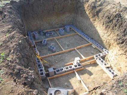 Az építkezés egy földalatti bunkerben saját nyaraló