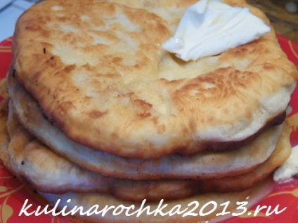Recept KHACHAPURI burgonyával egy serpenyőben - főzni finom, szép és otthonos!