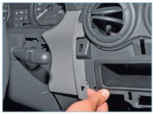 Eltávolítása a műszerfalon, a Nissan Almeria (eszközök) Eltávolítása a műszerfalon, Nissan Almera