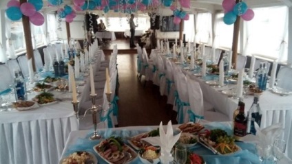 Esküvői hajón - a St. Petersburg vendéglátás