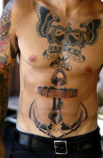 Tetoválás a gyomor, a férfi és női tetoválás a hasán, fotók