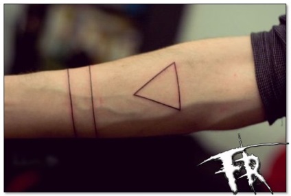 Triangle Tetoválás érték - vázlatok, a kéz, fotók