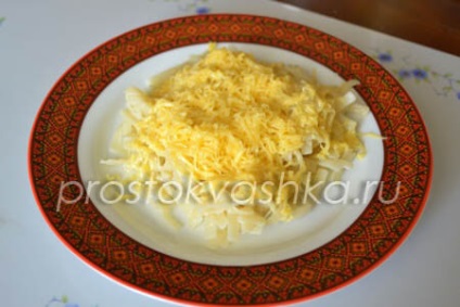 Cérnametélt sajttal - egy egyszerű recept fényképpel (recept) Cérnametélt sajttal - egy egyszerű recept a fotó