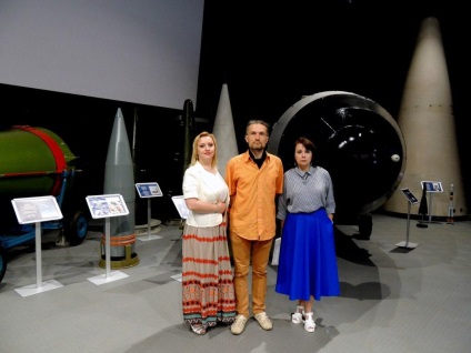 Vocal trio kompromisszum hívták beszélni Sarov a koncerten tiszteletére a 25. évfordulója a (koncert) Vocal trio kompromisszum hívták beszélni Sarov egy koncerten 25. évfordulója elfogadásának