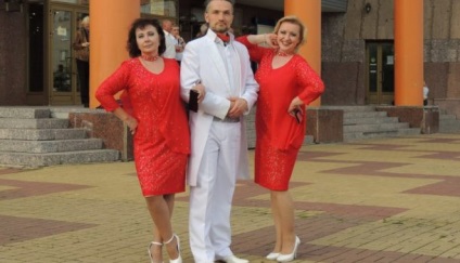 Vocal trio kompromisszum hívták beszélni Sarov egy koncerten 25. évfordulója elfogadásának (Sarov) Vocal trio kompromisszum hívták beszélni Sarov egy koncerten 25. évfordulója elfogadásának
