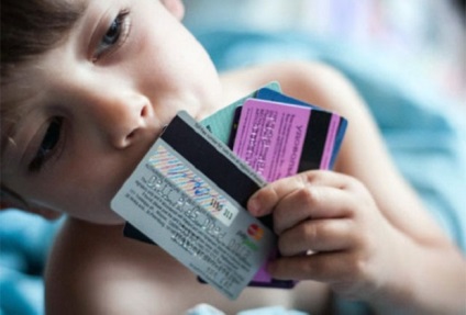 Bankkártya a gyermek regisztráció és feltételek