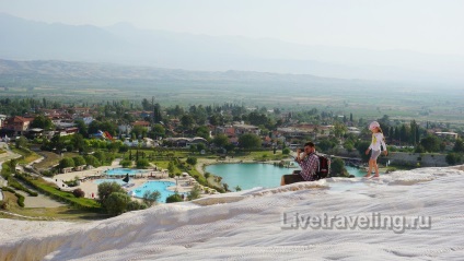 A hófehér Pamukkale és az ősi város Hierapolis - látni kell Törökország - élőben utaznak (Pamukkale) A hófehér Pamukkale és az ősi város Hierapolis - látni kell Törökország - élőben utazás