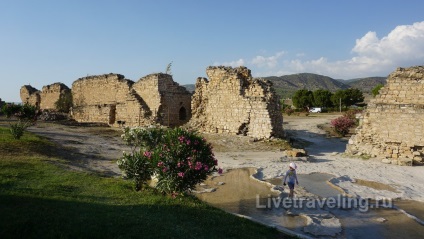 A hófehér Pamukkale és az ősi város Hierapolis - látni kell Törökország - élőben utazás