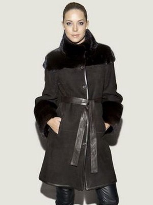 Hosszú és rövid női téli kabátok fény fotó modellek csuklyás a szezon 2017-2018