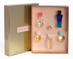 Parfümök és illatok a Mary Kay Women - Canada, Journey, elizh, Velocity, tánc és férfi parfüm Meri Key,