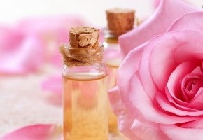 Az illóolaj rózsa haj maszk receptek, használat és visszacsatolás