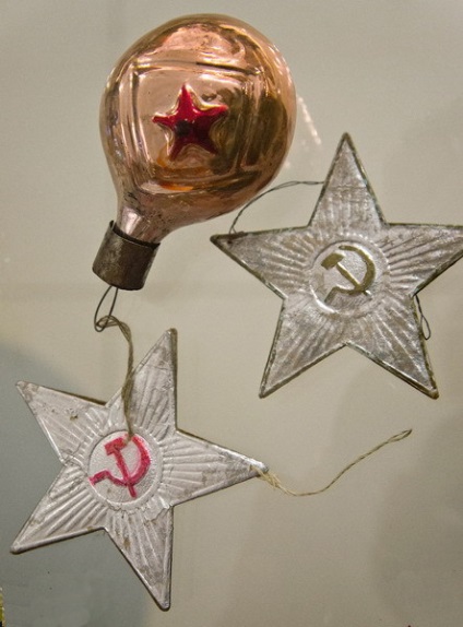 A történelem szovjet karácsonyfadíszeket