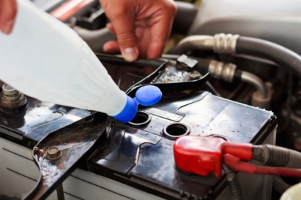 Milyen gyakran kell változtatni autó akkumulátor